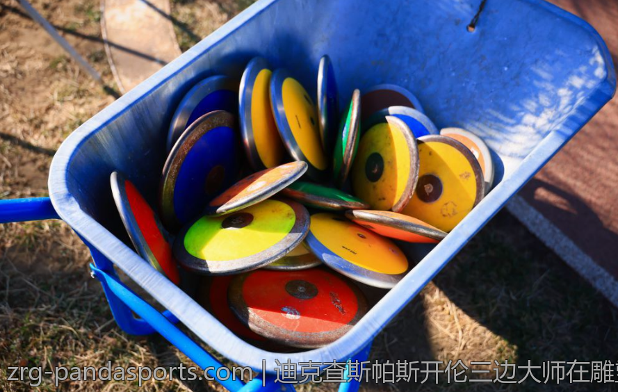 迪克查斯帕斯开伦三边大师在雕塑艺术中的地位与影响